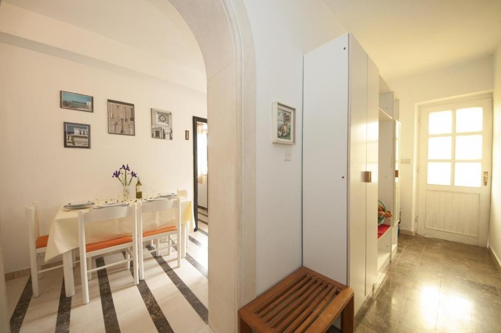 Apartments Kalajzic Pucisca Ngoại thất bức ảnh
