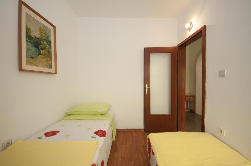 Apartments Kalajzic Pucisca Phòng bức ảnh